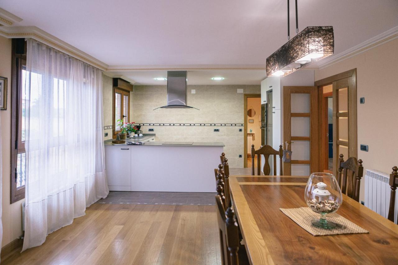 Alojamiento Urabain Appartement Allo Buitenkant foto