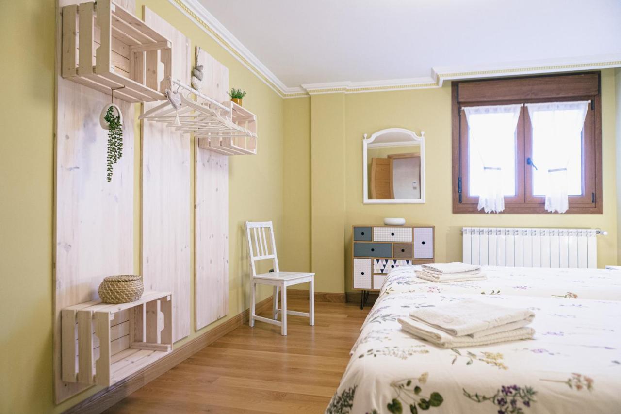 Alojamiento Urabain Appartement Allo Buitenkant foto