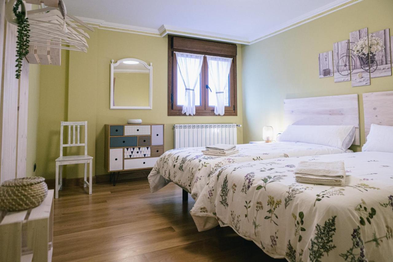 Alojamiento Urabain Appartement Allo Buitenkant foto