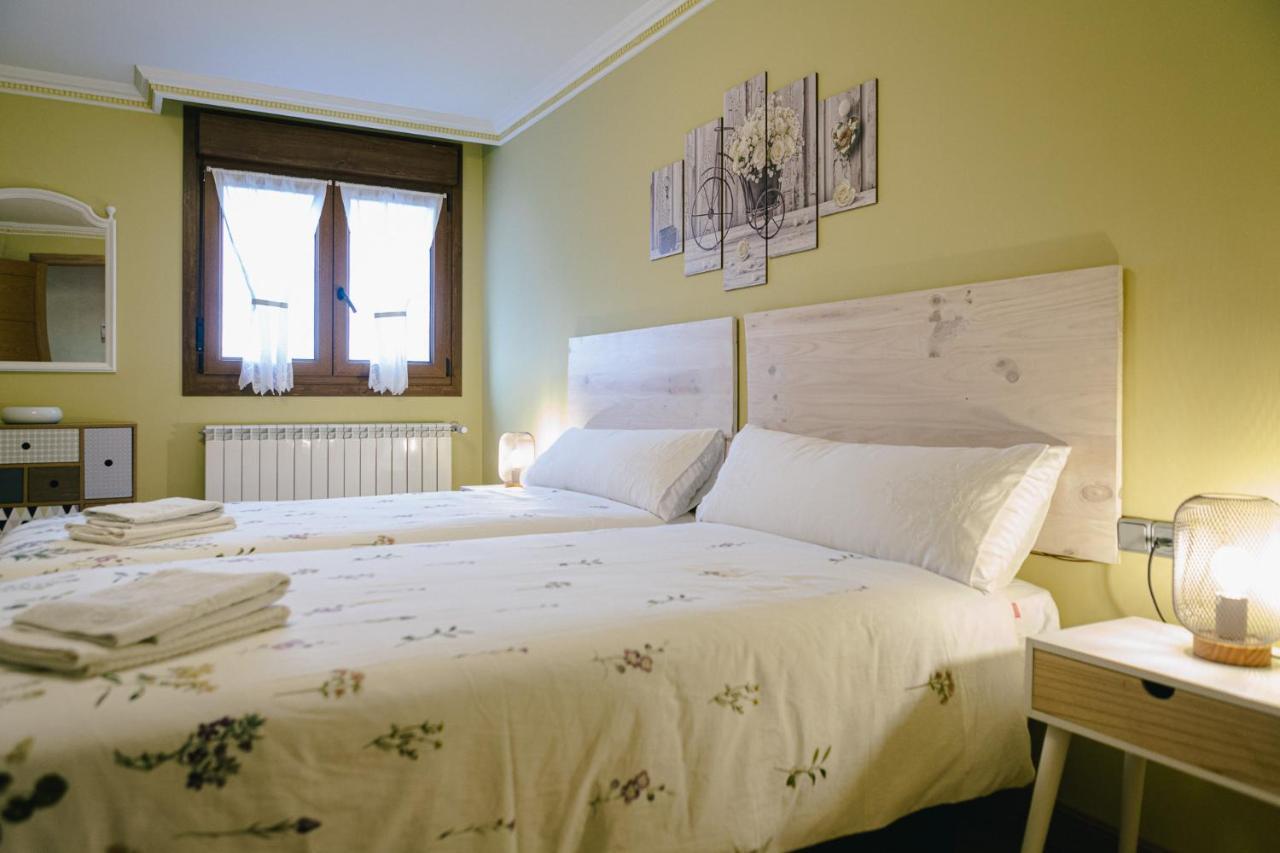 Alojamiento Urabain Appartement Allo Buitenkant foto