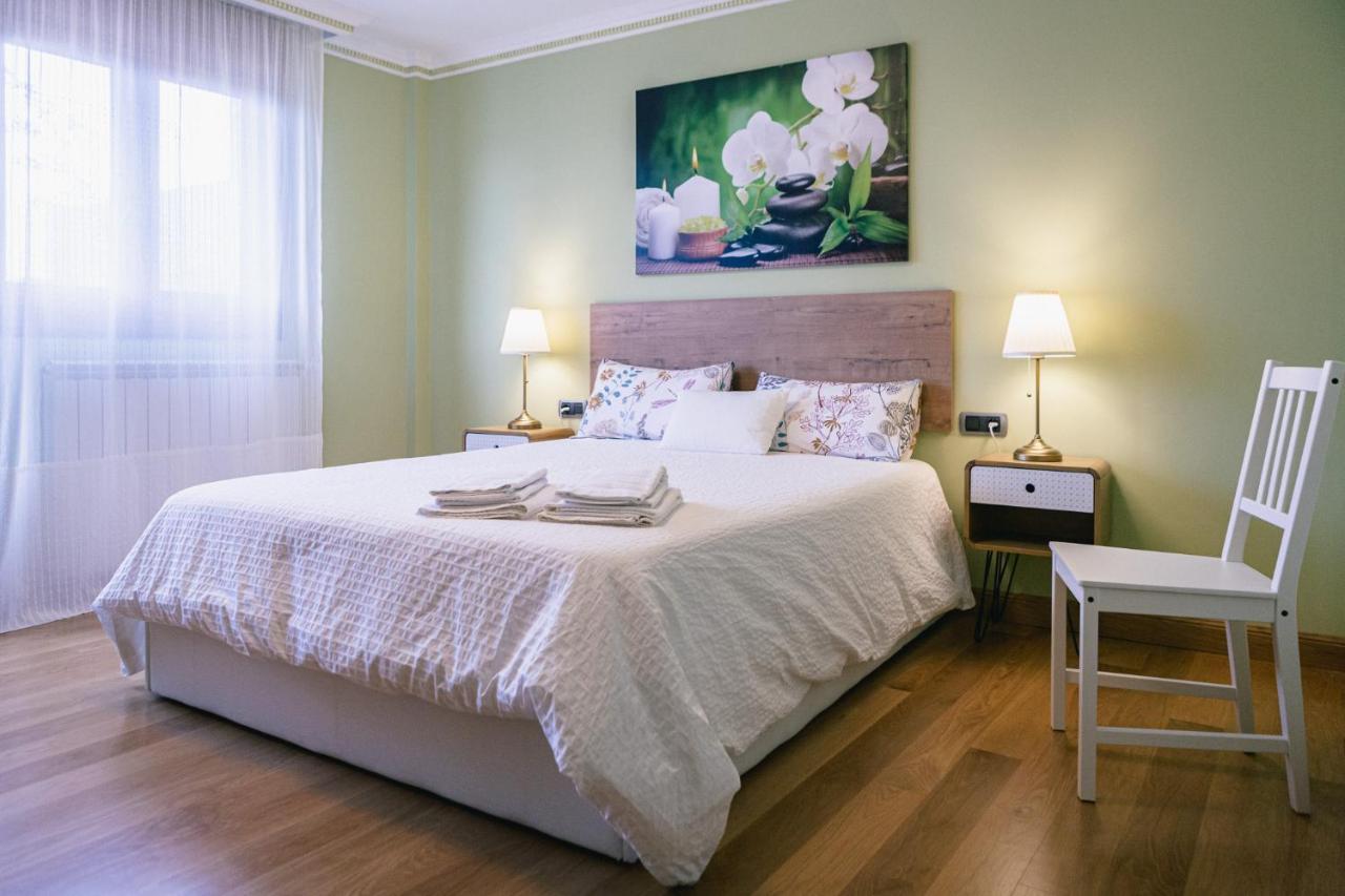 Alojamiento Urabain Appartement Allo Buitenkant foto